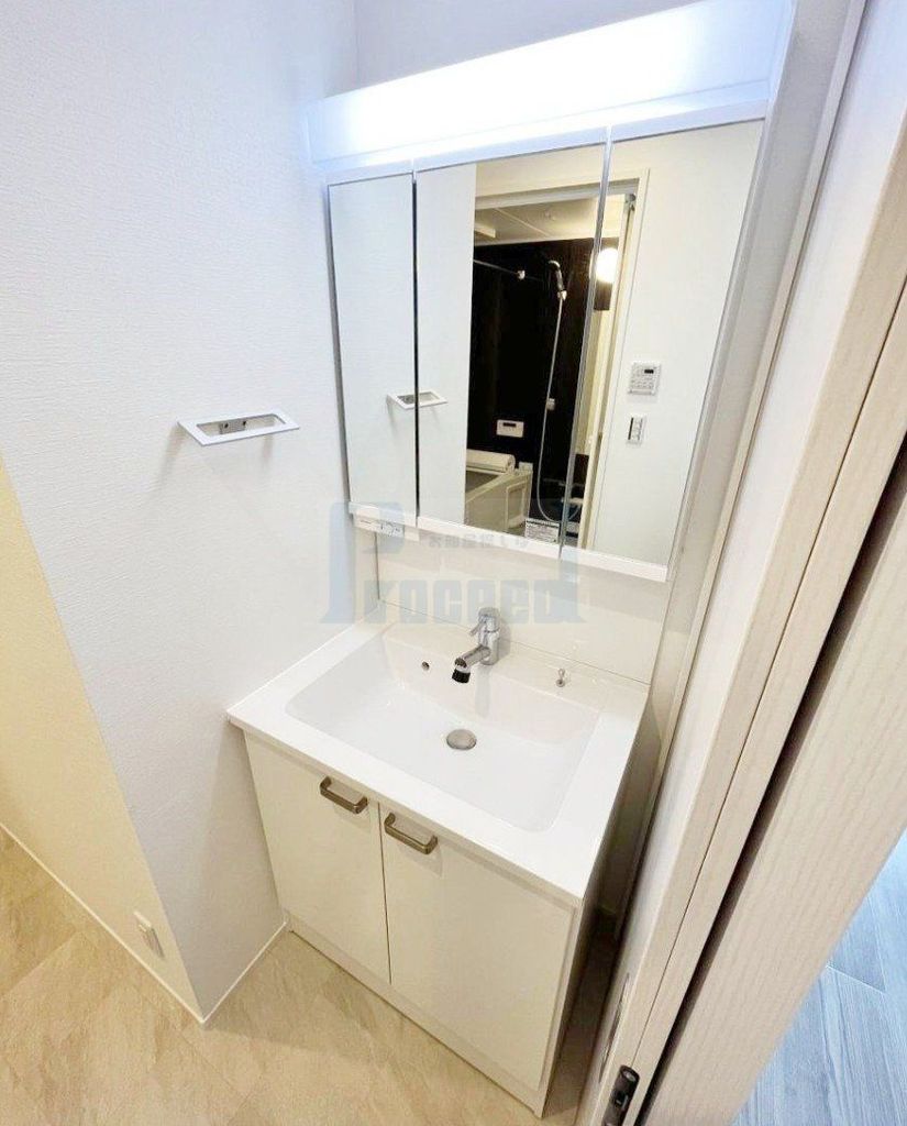 洗面設備　うれしい独立洗面台！