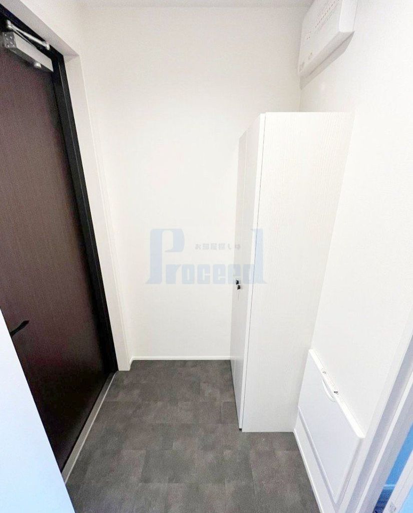 玄関　広々とした玄関