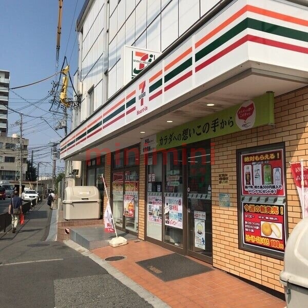 コンビニ　セブンイレブンハートインJR千里丘駅西口店（コンビニ）まで189m