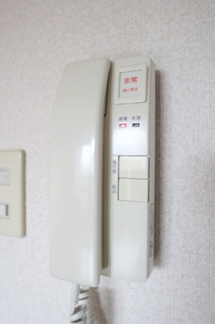 セキュリティ　７０２　インターフォン
