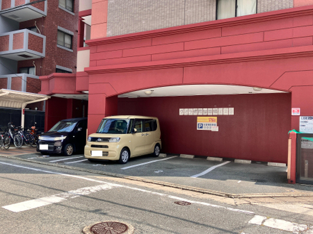 駐車場　駐車場