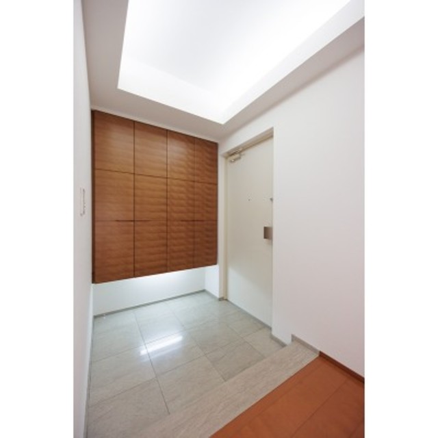 玄関　※写真は同タイプ住戸です。