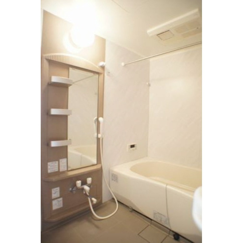 バス・シャワールーム　図面と現状に相違がある場合には現状を優先