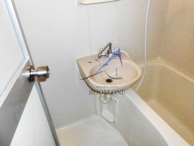 バス・シャワールーム　お風呂です。