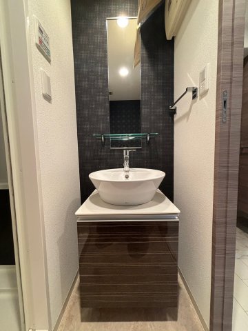 洗面設備　コンパクトで使いやすい洗面所