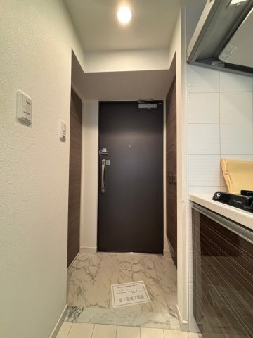 玄関　収納もある玄関です