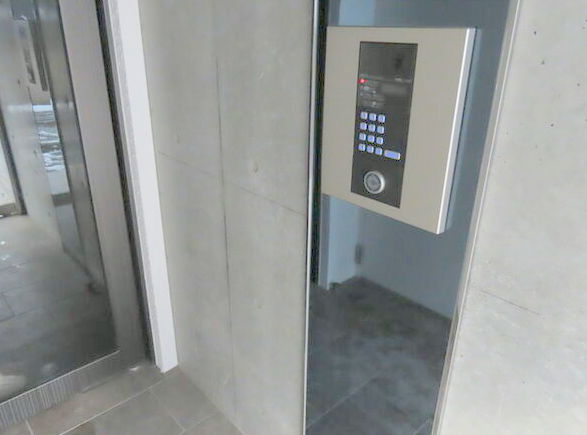 セキュリティ　オートロック付き☆