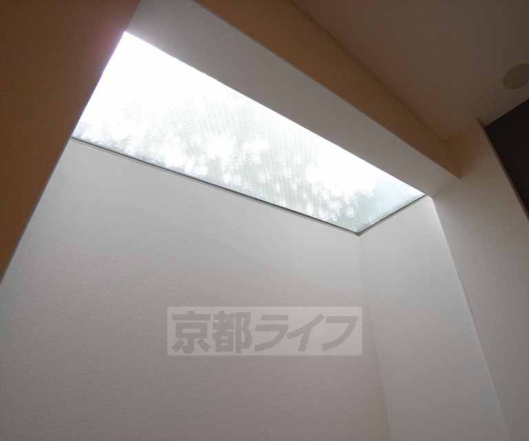 その他部屋・スペース　天窓付きです。