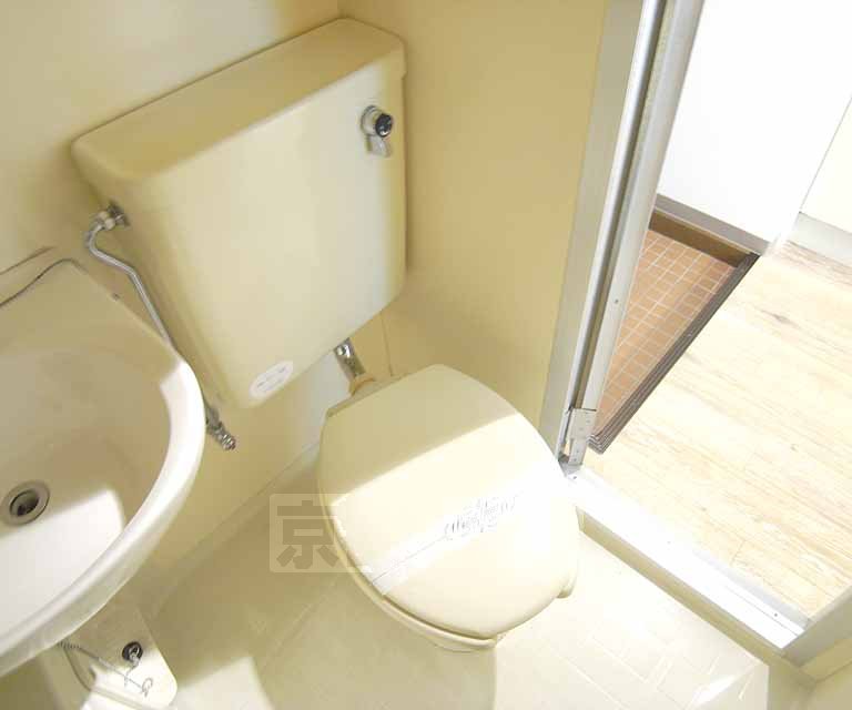 トイレ　ユニットのトイレです。