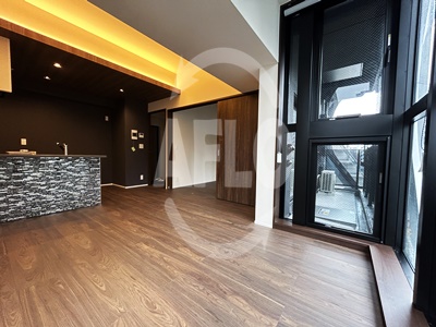 居室・リビング　BRAVE常盤町II