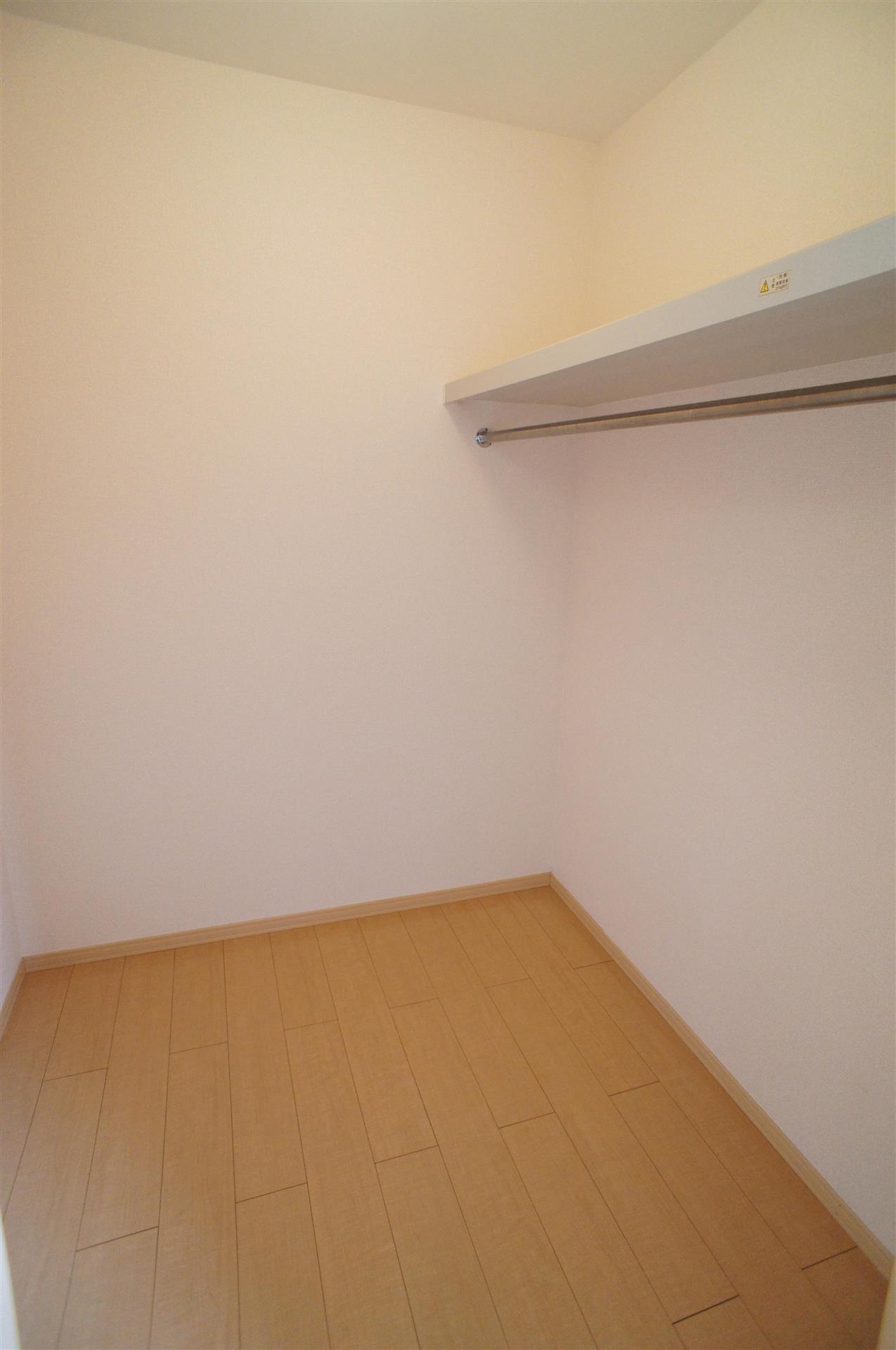 収納　ウォークインクローゼット