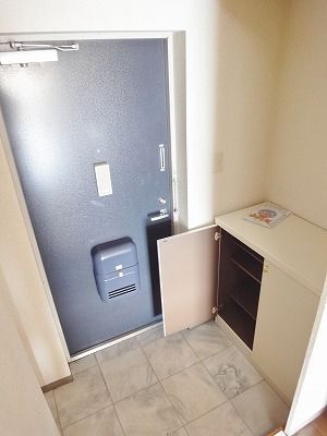 玄関　★お部屋探しは株式会社タウンハウジング東京まで★