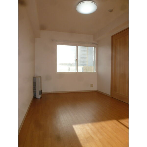 その他部屋・スペース　同タイプの内観です。