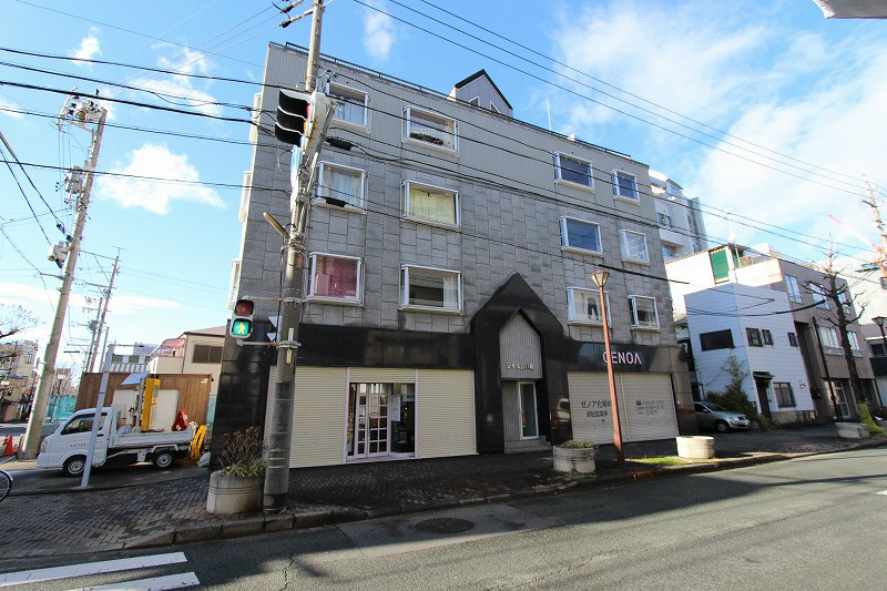 建物外観　人気の沿線物件です！