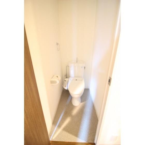 トイレ　トイレもきれいです