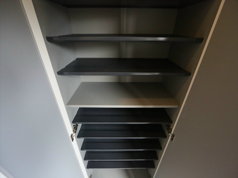 玄関　玄関　シューズボックス付（収納充実してます）同型写真