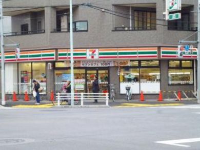 コンビニ　セブンイレブン台東日本堤2丁目店（コンビニ）まで283m