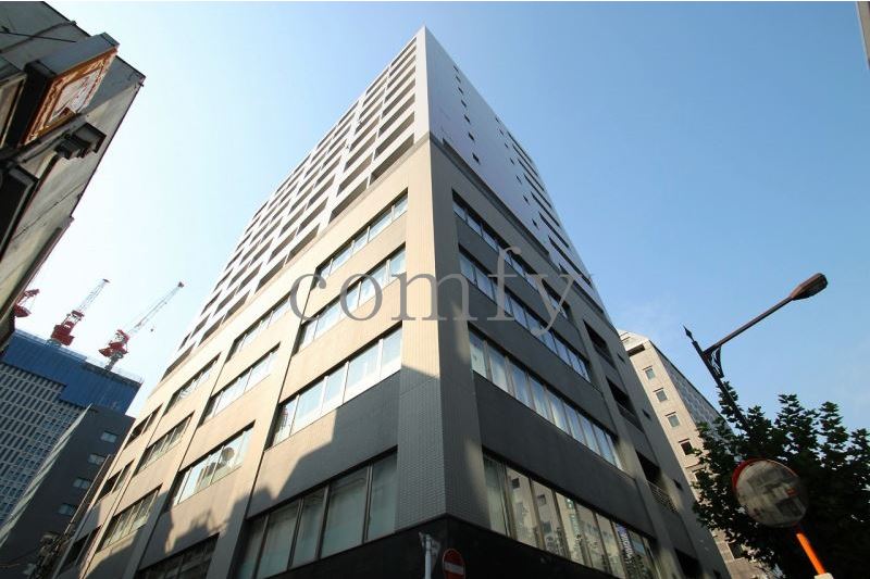 建物外観　タイル貼りの重厚感のある外観