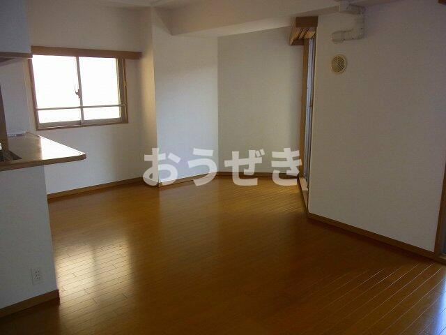 居室・リビング　※同仕様参考写真