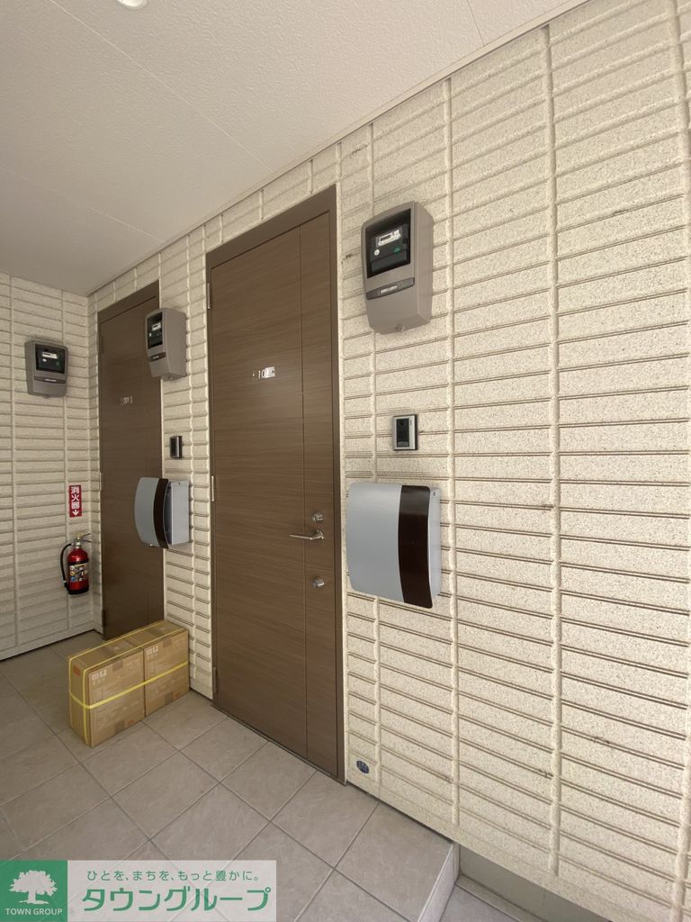 エントランス　エントランス