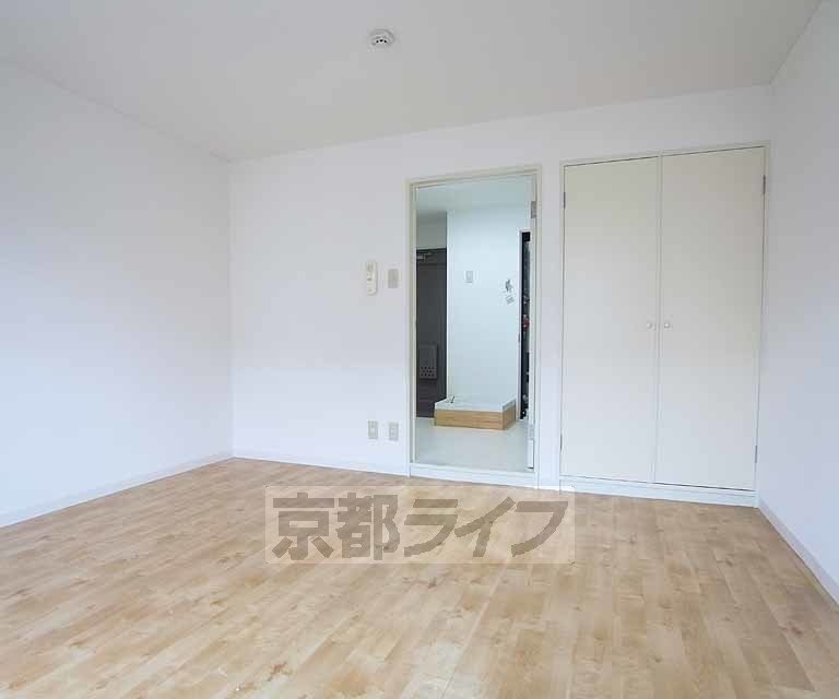 居室・リビング　明るいお部屋ですね。