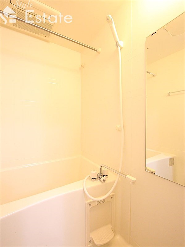 バス・シャワールーム　バスルーム