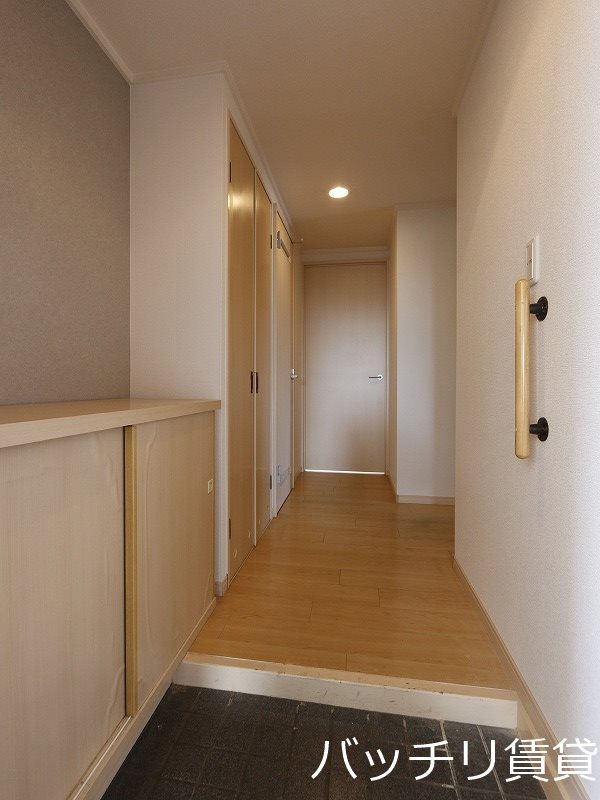 玄関　別号室の画像。現況優先