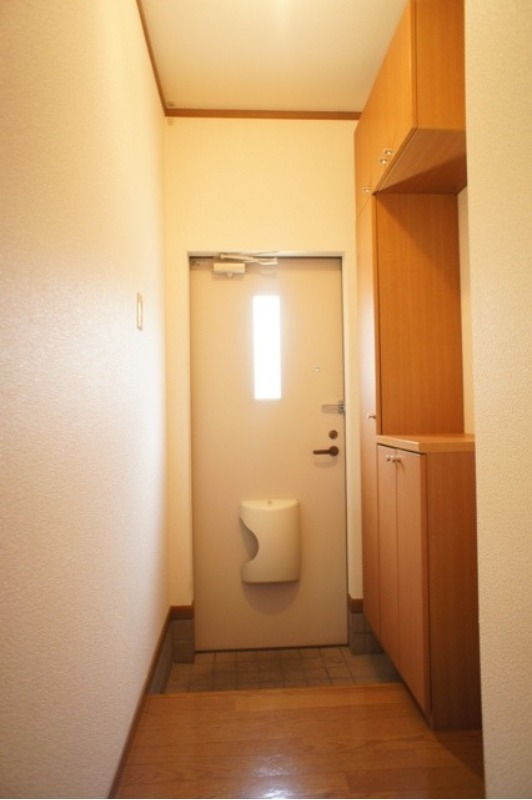 玄関　図面と現状に相違がある場合には現状を優先