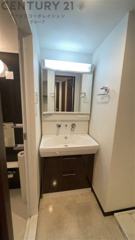 洗面設備　独立洗面化粧台付き！