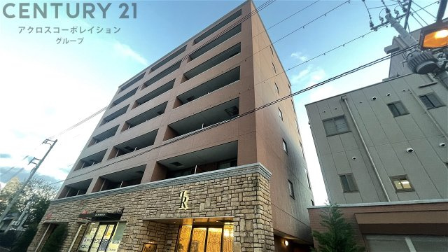 建物外観　エレベーター付きで高層階も楽々♪