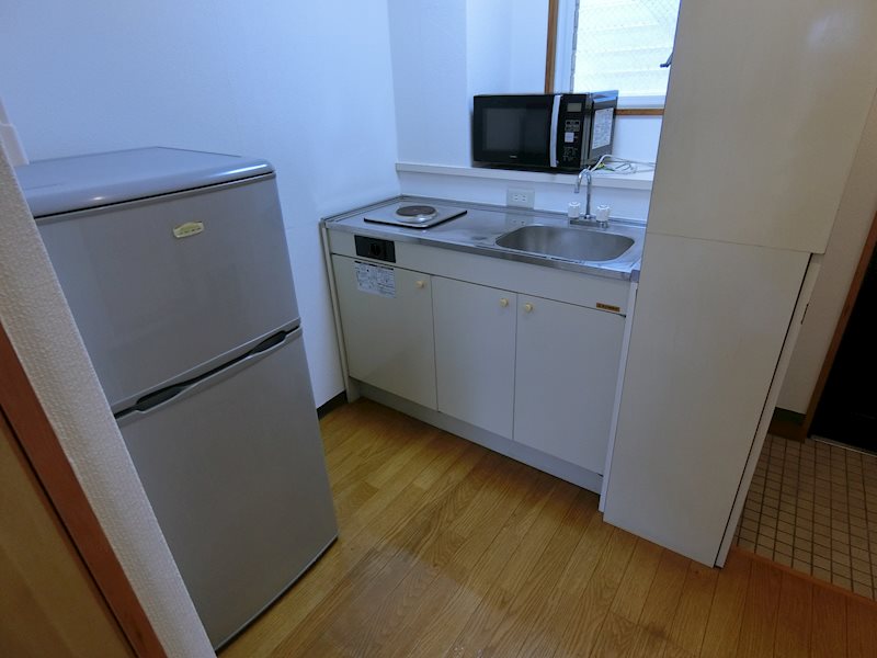 キッチン　窓があり明るいキッチン