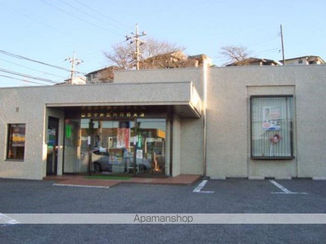 銀行　（株）山梨中央銀行／日野支店（銀行）まで457m