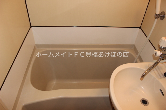 バス・シャワールーム　同型別部屋写真