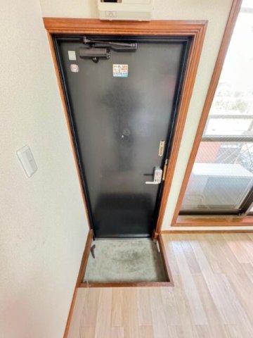 玄関　別の部屋の写真です。