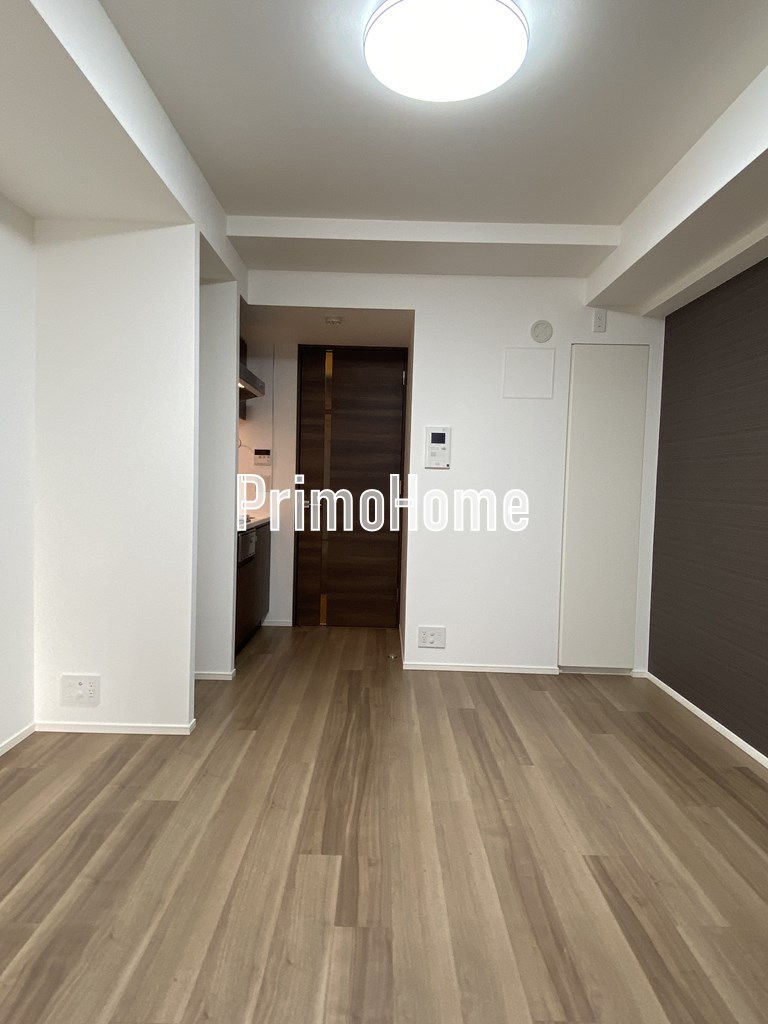 居室・リビング　※床の色が異なる場合がございます※