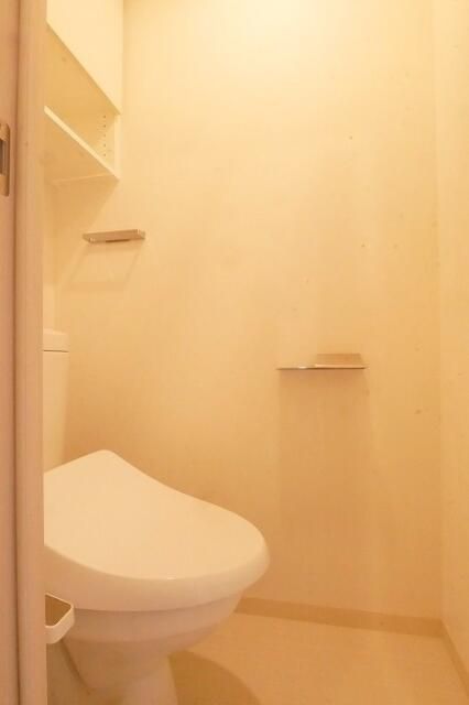 トイレ　コンパクトで使いやすいトイレです