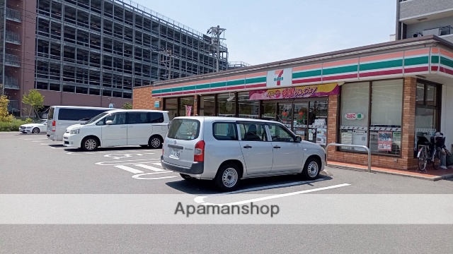 コンビニ　セブン－イレブン博多那珂６丁目店（コンビニ）まで851m