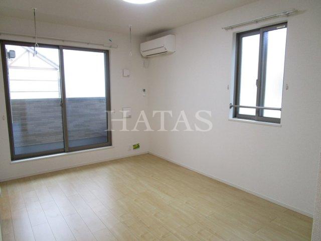 居室・リビング　同物件別部屋です。