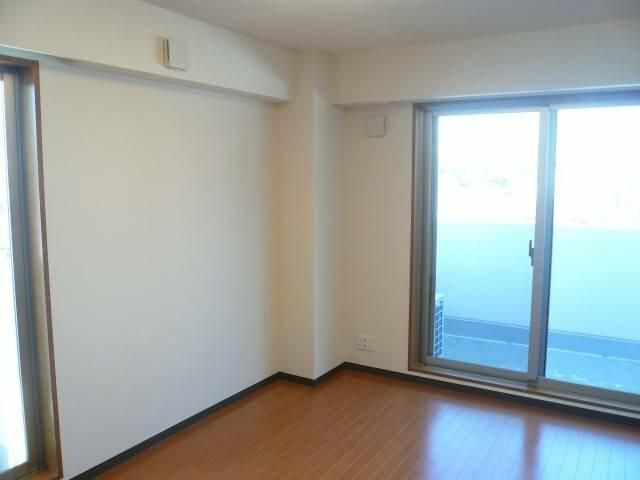 居室・リビング　フラッツ修徳　北区田端2