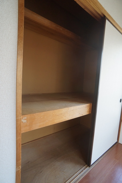 収納　奥行のある収納付です！増えがちな荷物をスッキリ収納できます！