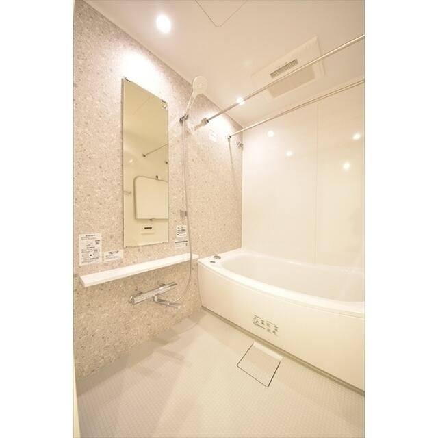 バス・シャワールーム　日々の疲れを癒すお風呂付です