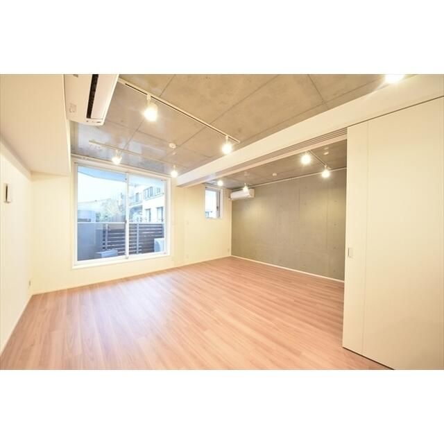 居室・リビング　居間です