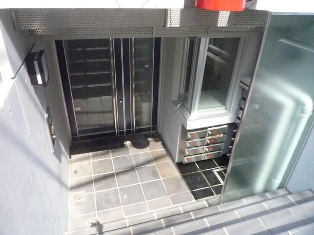 エントランス　★オートロック付★