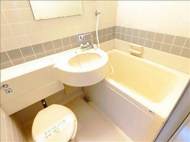 バス・シャワールーム　掃除が簡単ユニットバスです。