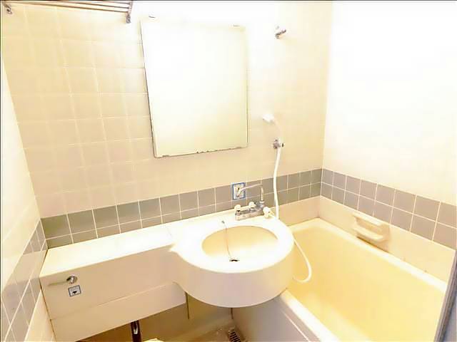 洗面設備　洗面がついております。