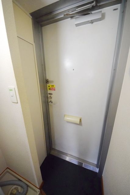 玄関　★お問合せはタウンハウジングまで★