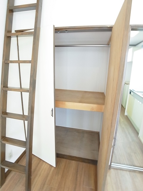 収納　クローゼット