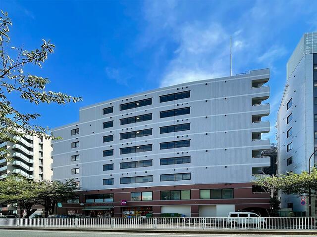 建物外観　８階建てdス