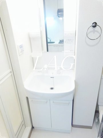 洗面設備　独立洗面台です。