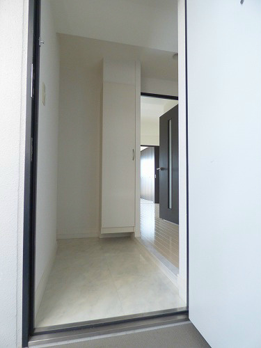 玄関　※写真と異なる場合現状優先。